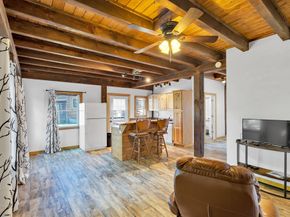 9 Upland Rd, Plympton MA 02367