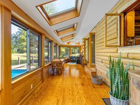9 Upland Rd, Plympton MA 02367