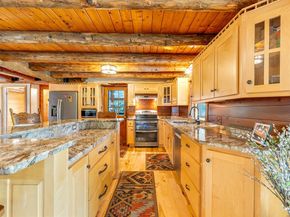 9 Upland Rd, Plympton MA 02367