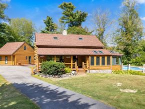 9 Upland Rd, Plympton MA 02367