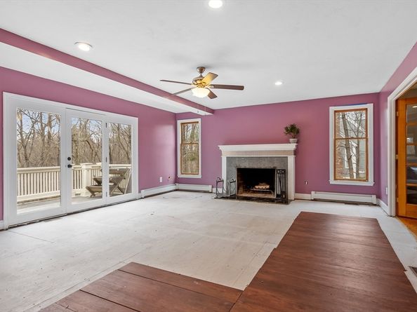 76 Woobly Rd, Bolton MA 01740