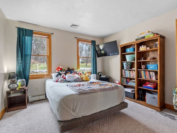 76 Woobly Rd, Bolton MA 01740