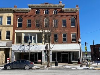 318 Main St