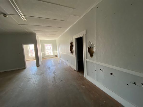 318 Main St, Southbridge MA 01550