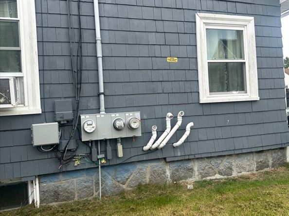 58 Hunt St, Brockton MA 02302