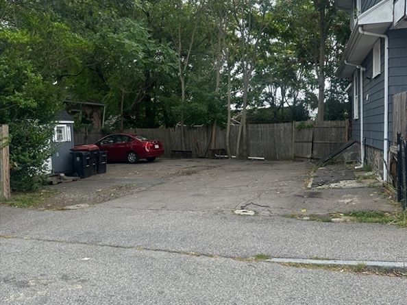58 Hunt St, Brockton MA 02302