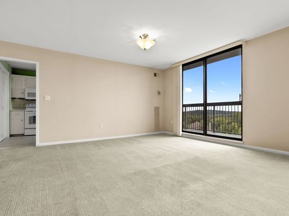 40 Village Rd 1601, Middleton MA 01949