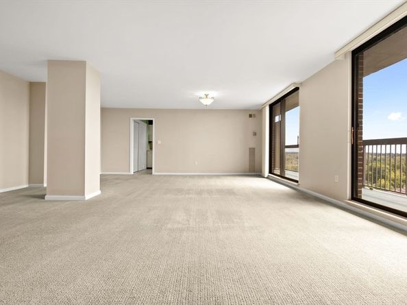 40 Village Rd 1601, Middleton MA 01949