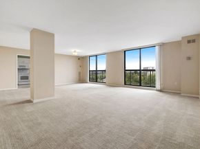 40 Village Rd 1601, Middleton MA 01949