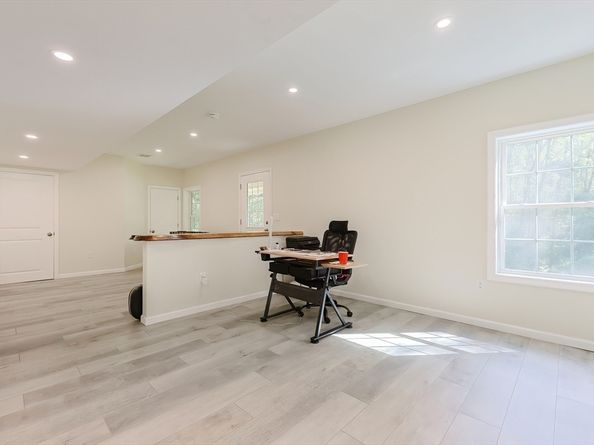 30 Town Farm Rd, North Brookfield MA 01535