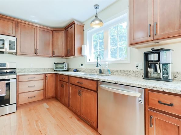 30 Town Farm Rd, North Brookfield MA 01535