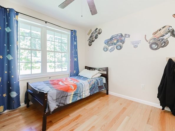 30 Town Farm Rd, North Brookfield MA 01535
