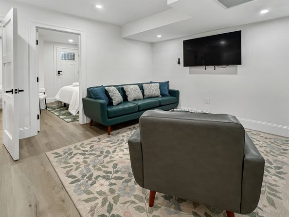 6 Weld Hill St 1, Boston MA 02130