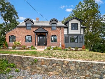6 Lovis Ave