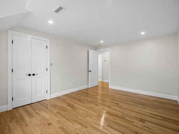 6 Lovis Ave, Wakefield MA 01880