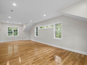 6 Lovis Ave, Wakefield MA 01880