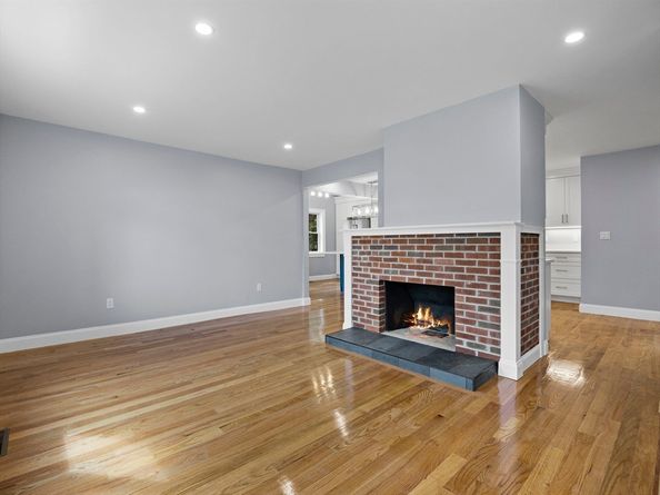 6 Lovis Ave, Wakefield MA 01880