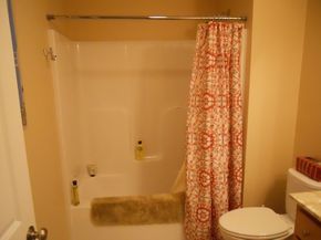 5 Virginia Drive 5B, Leicester MA 01542