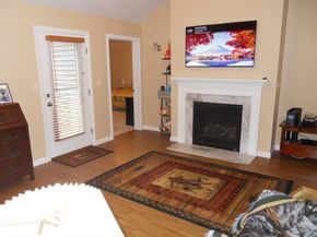 5 Virginia Drive 5B, Leicester MA 01542