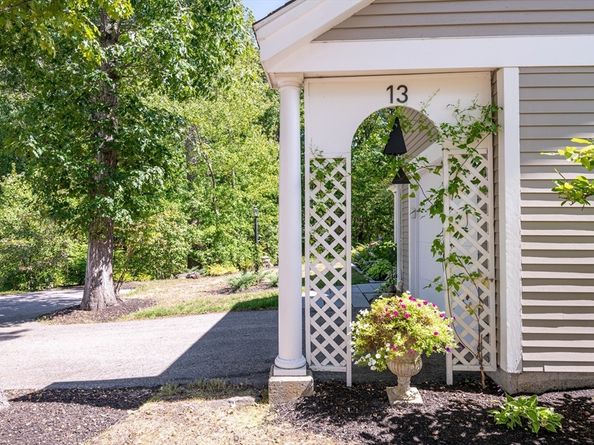 13 Ipswich Woods Drive 13, Ipswich MA 01938