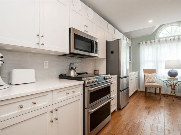 13 Ipswich Woods Drive 13, Ipswich MA 01938