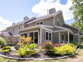 13 Ipswich Woods Drive 13, Ipswich MA 01938