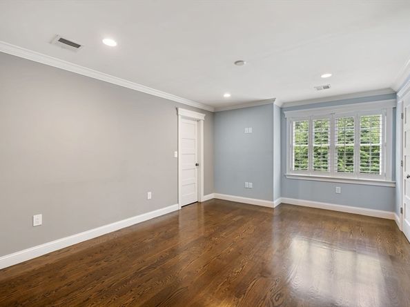 12 Haven St, Dover MA 02030