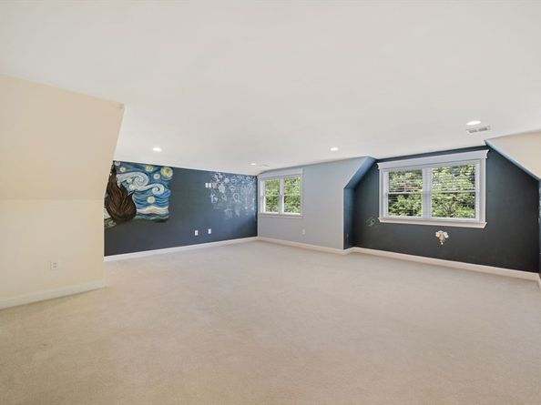 12 Haven St, Dover MA 02030