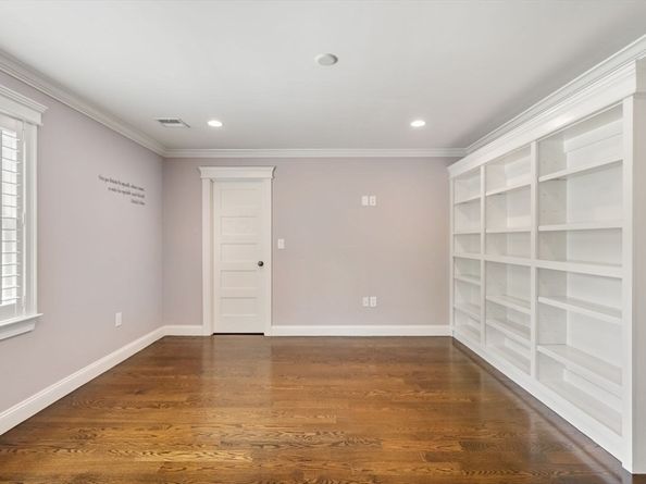 12 Haven St, Dover MA 02030
