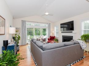 31 Split Rock Ln, Mattapoisett MA 02739