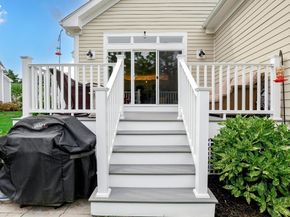31 Split Rock Ln, Mattapoisett MA 02739