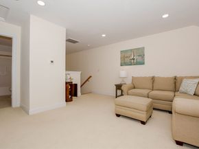 31 Split Rock Ln, Mattapoisett MA 02739