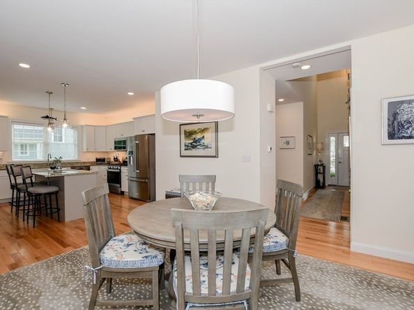 31 Split Rock Ln, Mattapoisett MA 02739