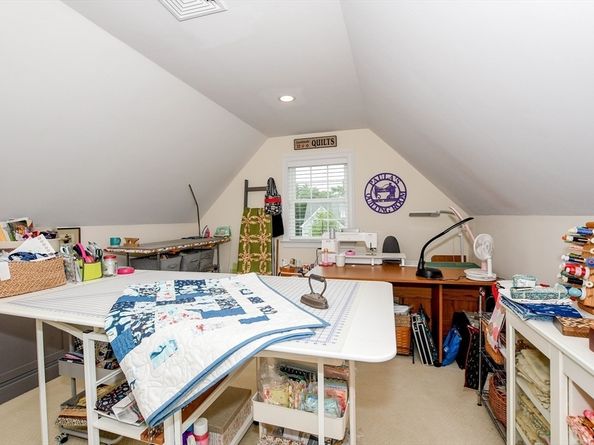 31 Split Rock Ln, Mattapoisett MA 02739