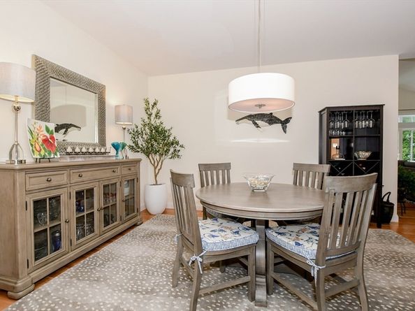 31 Split Rock Ln, Mattapoisett MA 02739