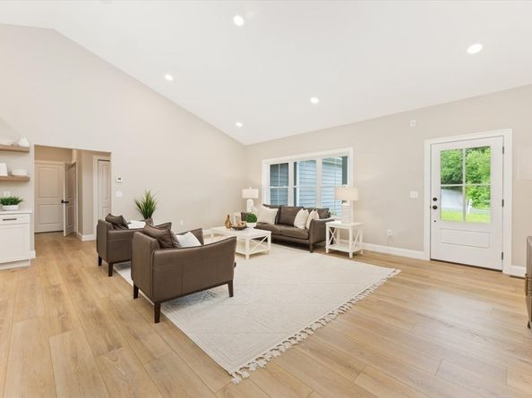 29-4 Sunset Road, Westminster MA 01473