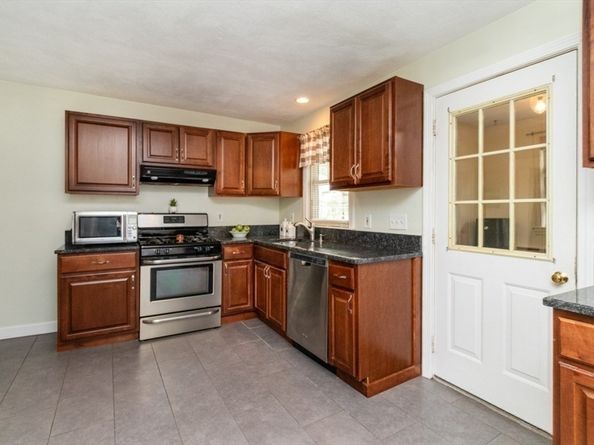 15 Kiely, Dedham MA 02026