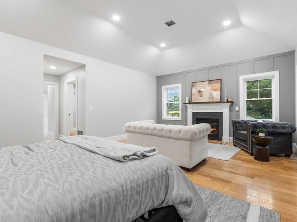 345 Cambridge St, Burlington MA 01803