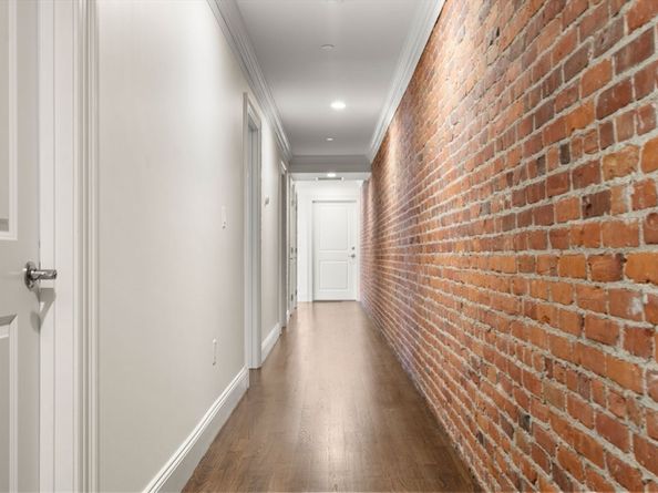 1471 Beacon Street 7, Brookline MA 02446