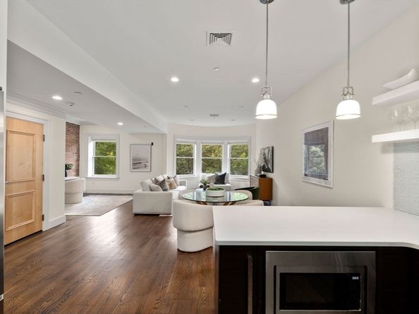 1471 Beacon Street 7, Brookline MA 02446