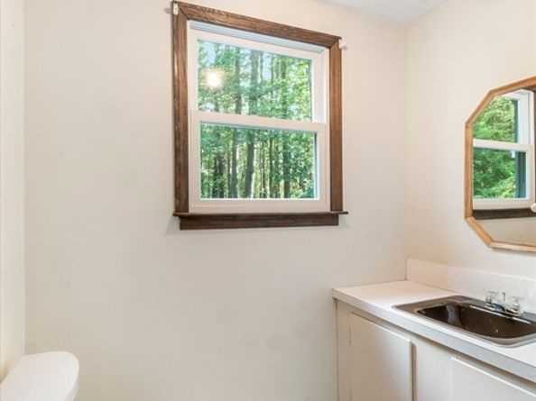 2 Marble Rd, Spencer MA 01562