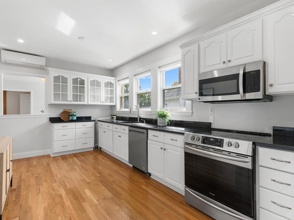 354 School Street 354, Watertown MA 02472