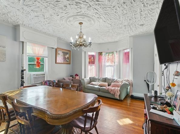 19 Hood St, Lynn MA 01905