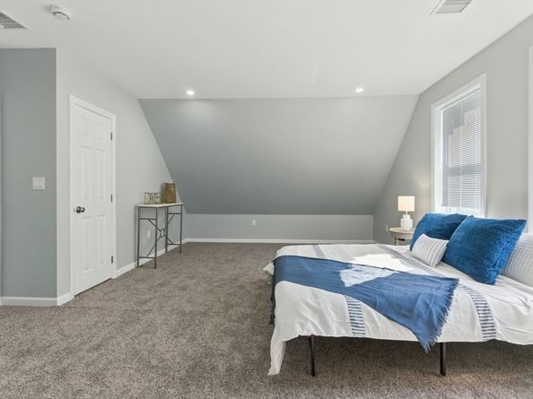 19 Hood St, Lynn MA 01905