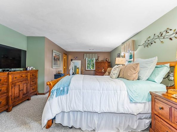 3 Windsor Drive, Wareham MA 02571