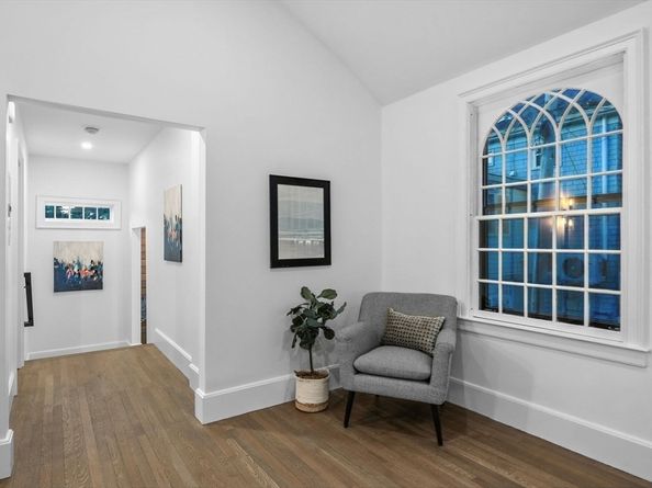 132 Elm Street 132, Marblehead MA 01945