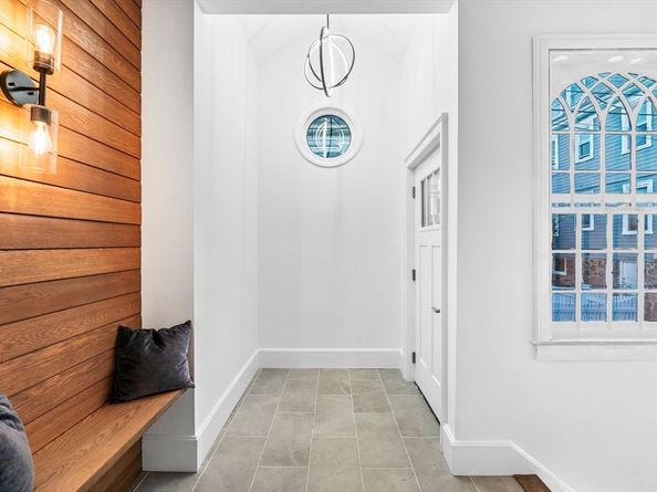 132 Elm Street 132, Marblehead MA 01945