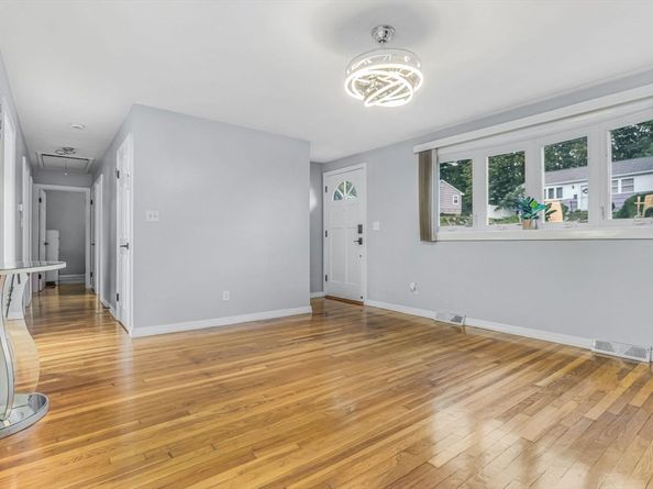 35 Roundtop, Marlborough MA 01752