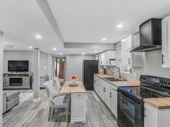 35 Roundtop, Marlborough MA 01752
