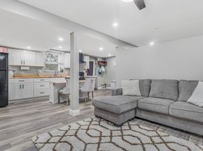 35 Roundtop, Marlborough MA 01752